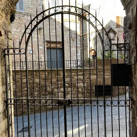 Le Volte Di Ascesi * Assisi